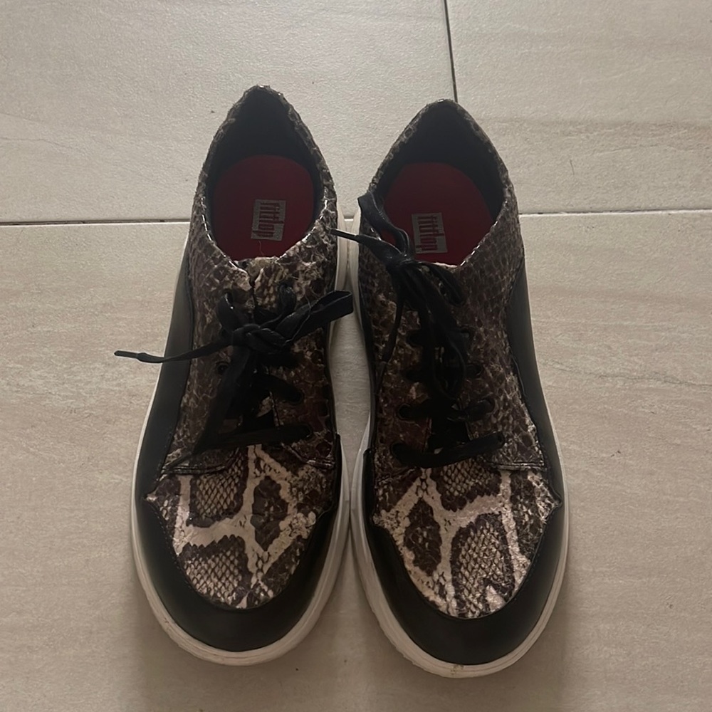 Fitflop sneakers size 9